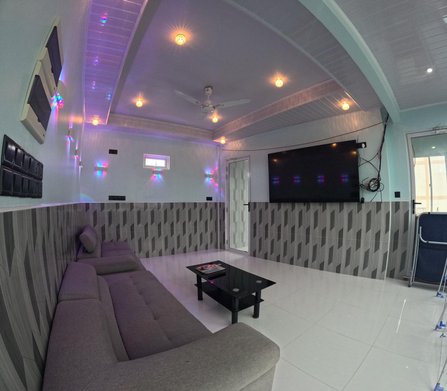 Wind Breeze Sunset View Inn Гурайдо Екстериор снимка