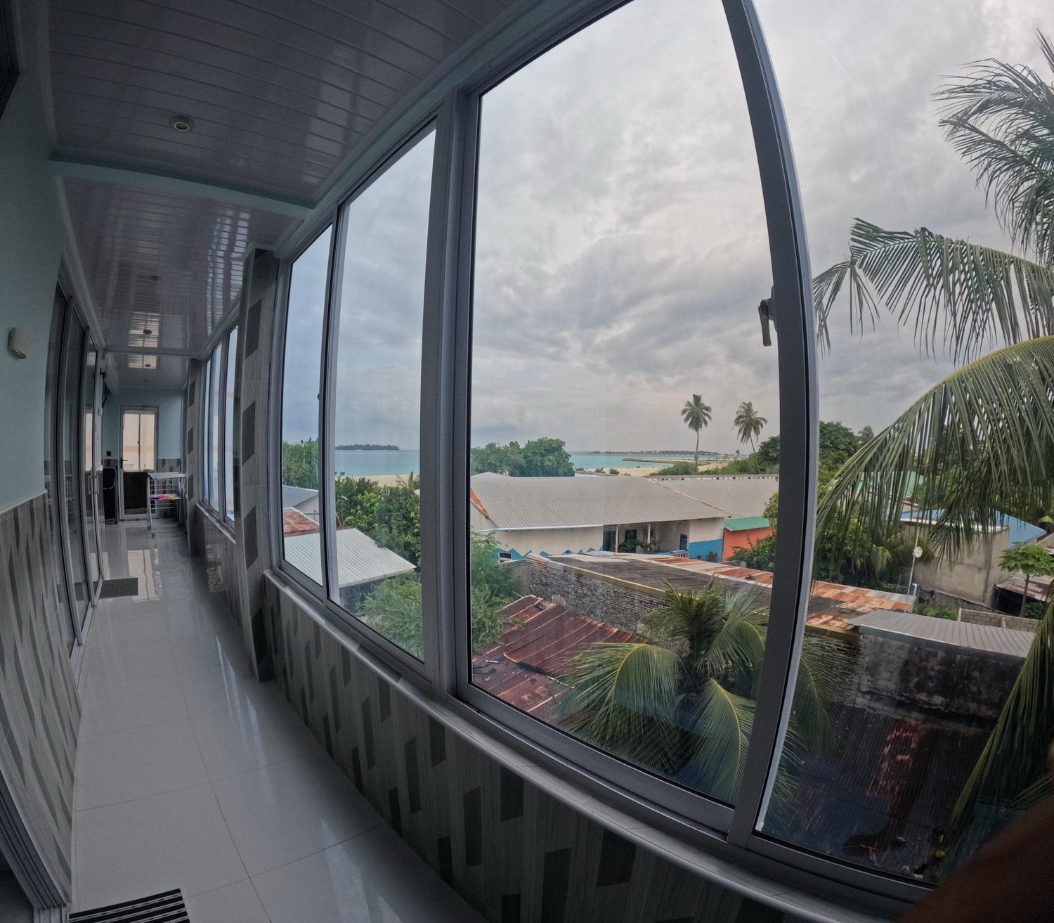 Wind Breeze Sunset View Inn Гурайдо Екстериор снимка