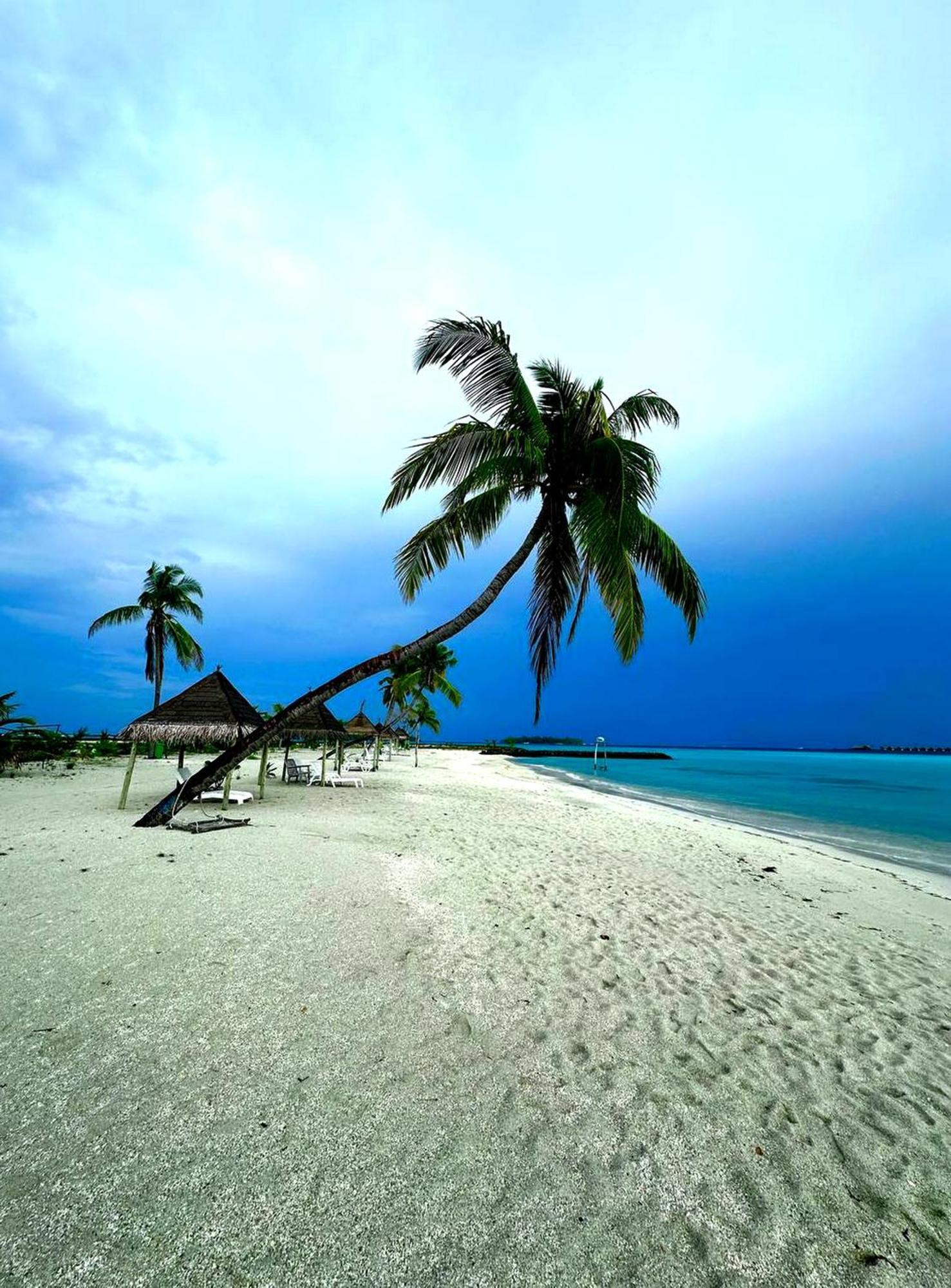 Wind Breeze Sunset View Inn Гурайдо Екстериор снимка