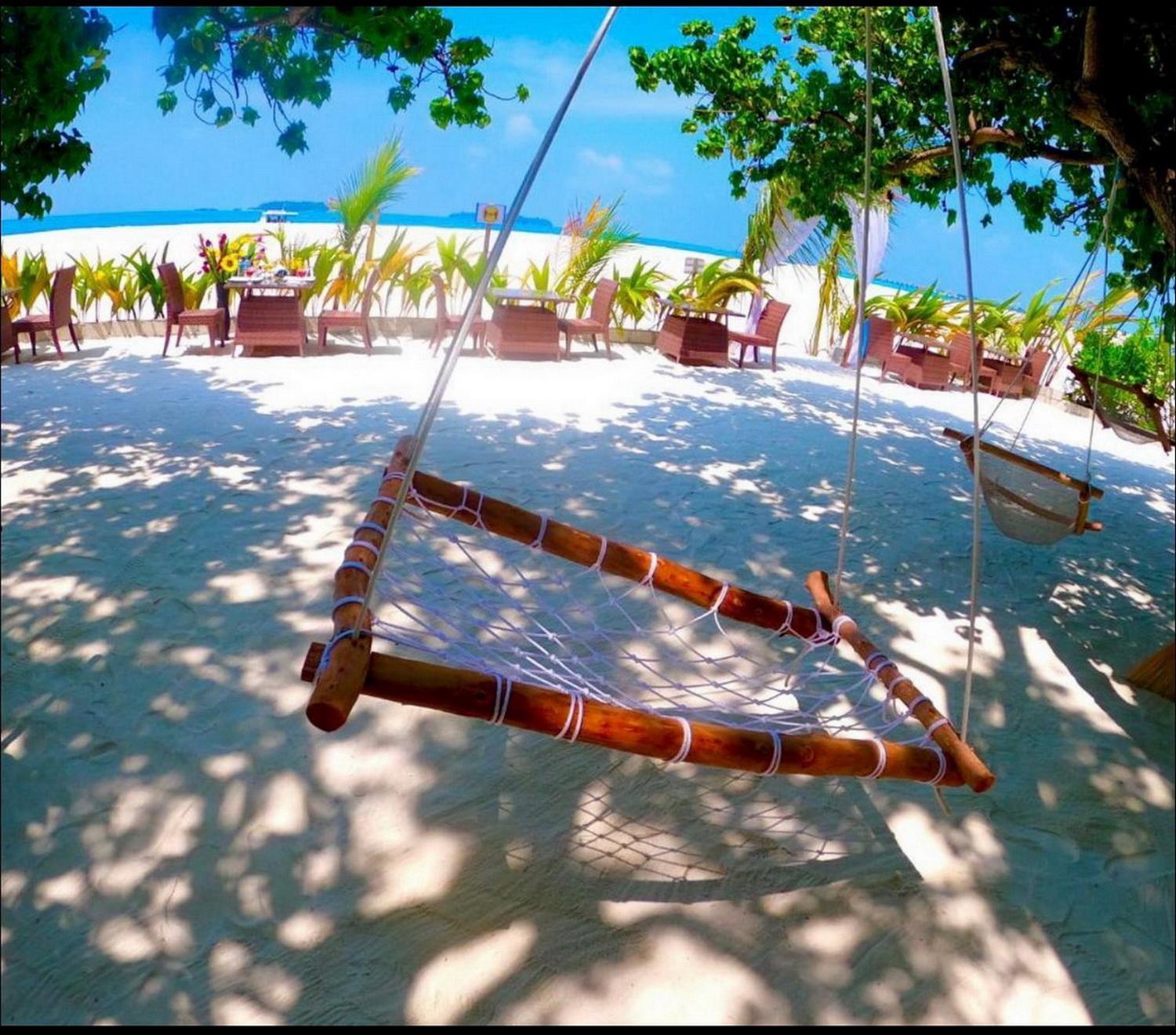 Wind Breeze Sunset View Inn Гурайдо Екстериор снимка
