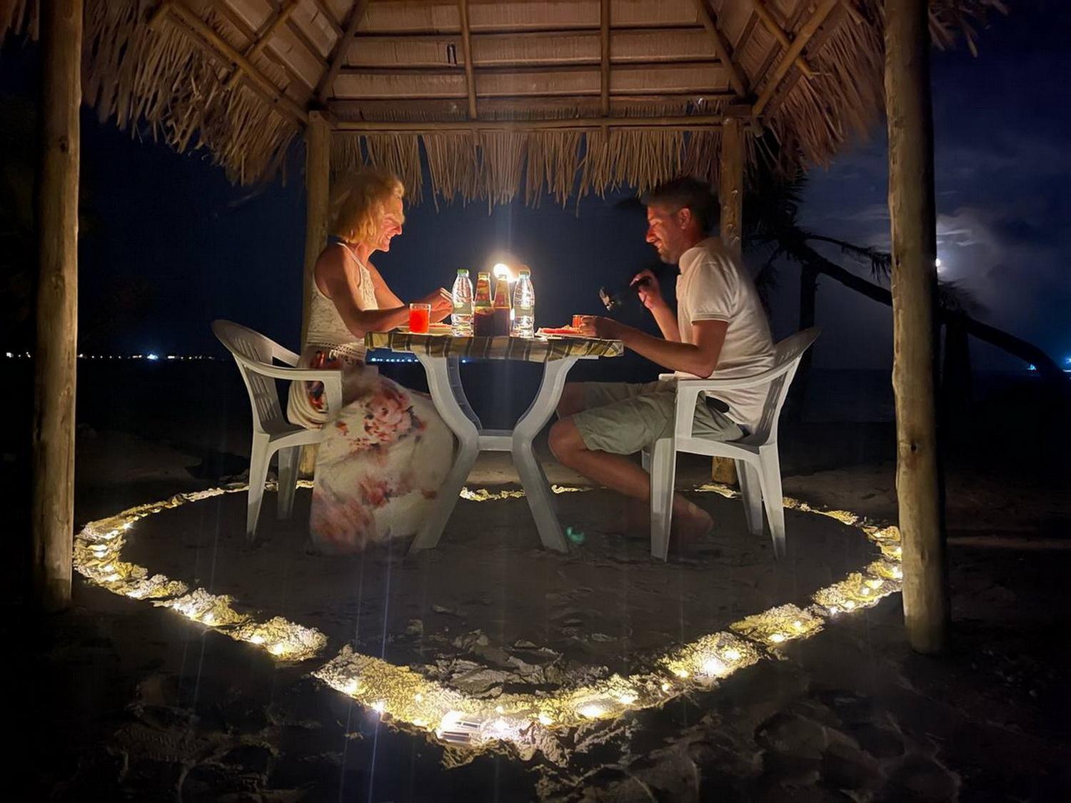 Wind Breeze Sunset View Inn Гурайдо Екстериор снимка