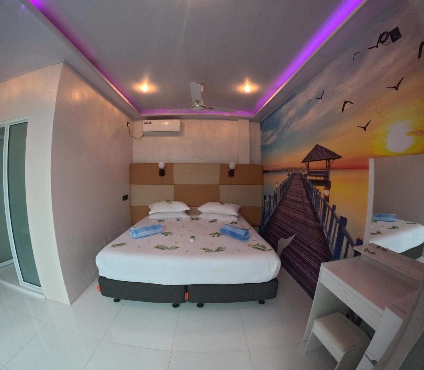 Wind Breeze Sunset View Inn Гурайдо Екстериор снимка